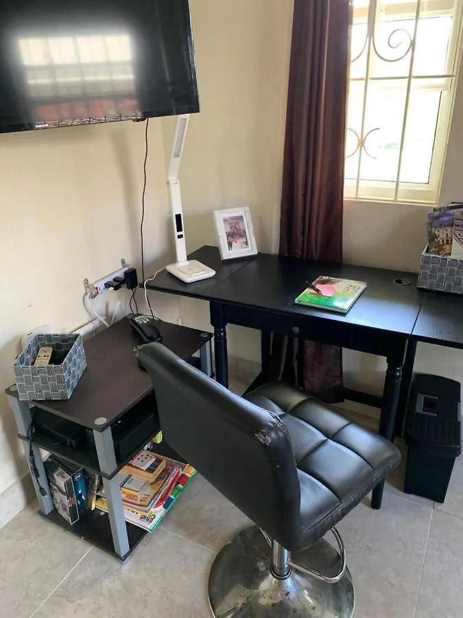 فندق مبيت وإفطار كرايست تشيرش Raivens Nest Bed And Breakfast بربادوس